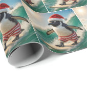 Christmas Penguin Surfing On an Ocean Wave ラッピングペーパー (ロールコーナー)
