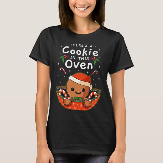 Christmas Pregnancy Gingerbread Man Baby Cookie In Tシャツ (正面)