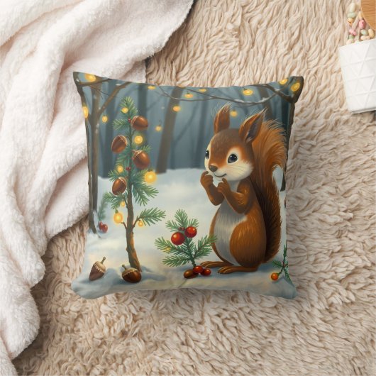 Christmas ready with the red squirrel in the woods クッション (ブランケット)