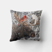 Christmas Red Cardinal On Snowy Moose Antlers クッション (裏面)