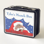 Christmas Santa Says Dark Tones Metal Lunch Box メタルランチボックス<br><div class="desc">Christmas Santa Says Dark Tones Metal Lunch Boxすべてのデザイン要素を編集できる。弁当箱の両側に文字をパーソナライズする。文字を削除し、自分のフォントのお気に入りのスタイル、色、サイズで自分の単語を使用する。カラー：ブラック可愛くて丈夫なメタルランチボックスは、クラシックスタイルに愛する人に最適。写真カスタマイズや文字やデザインで表と裏に写真やおもしろいランチの時間を楽しめる子供や自分のための素晴らしい時間！寸法： 6.75インチl x 8.625インチw x 3.75インチh重量： 12 oz耐久性と食品安全スズプレート製連絡食品の安全なインテリア材料の前面のみまたは前面と背面の両方の選択6ベースカラーの選択折り畳み可能な黒いプラスチックハンドルCPSIAクレームこの製品は、年齢5  に適している</div>
