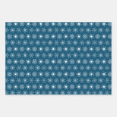 Christmas Snowflakes, Classic Red Green Blue White ラッピングペーパーシート (正面3)