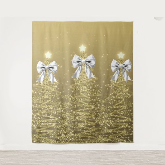 Christmas Sparkling Trees Gold Faux Silver Bow  タペストリー (正面)