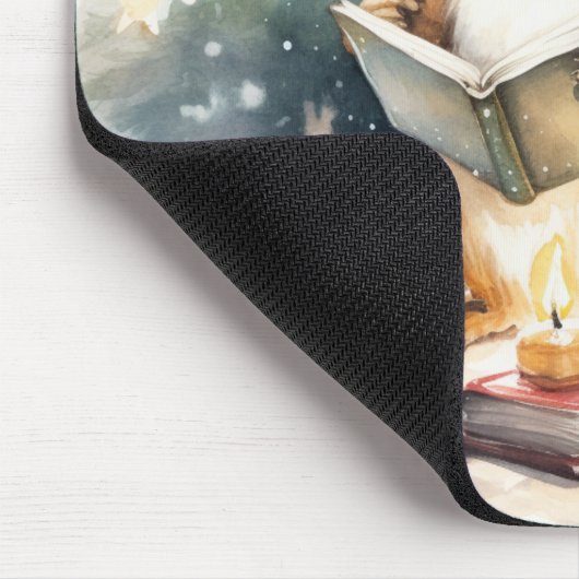 Christmas Squirrel reading マウスパッド (コーナー)