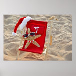 Christmas starfish on the beach ポスター<br><div class="desc">Christmas starfish in beach chair on the seashore.</div>