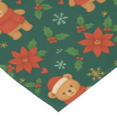 Christmas Teddy Bear Pattern – Cute Green Holiday ショートテーブルランナー (コーナー)