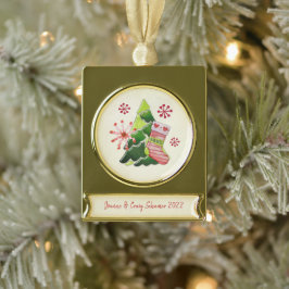 Christmas Tree and Stocking Whimsey ゴールドプレートバナーオーナメント