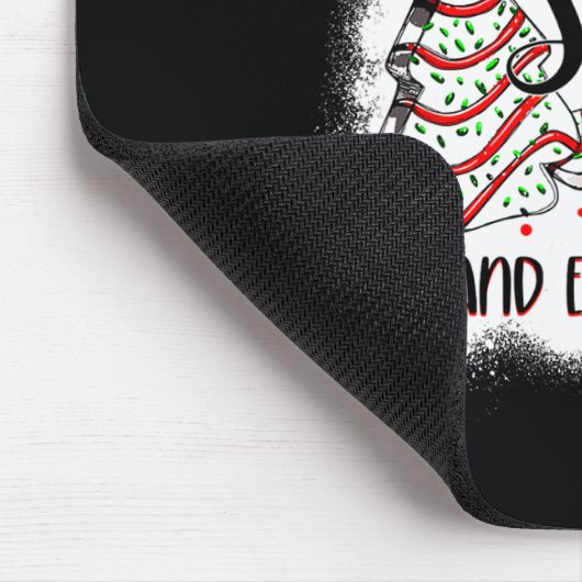 Christmas Tree Cake Torn Between Lookin Like A Sna マウスパッド (コーナー)