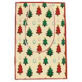 Christmas tree with star topper seamless pattern ミディアムペーパーバッグ (正面)