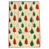 Christmas tree with star topper seamless pattern ミディアムペーパーバッグ (裏面)
