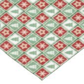 Christmas trees, snowflakes, stars, red, green テーブルクロス (アングル)