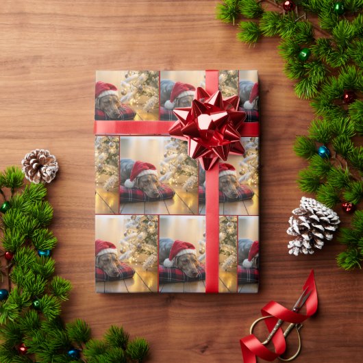 Christmas Weimaraner Dog By a Tree ラッピングペーパー (クリスマスギフト)