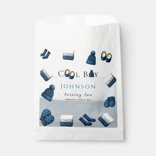  christmas winter cozy boy turning two フェイバーバッグ (正面)