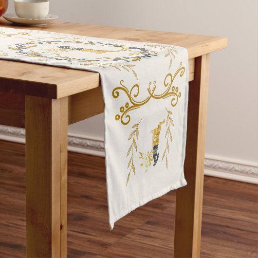 Christmastime Deer with Wreath Yellow Table Runner ショートテーブルランナー (インサイチュ)