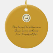 Christmastime Deer Yellow Cream Floral セラミックオーナメント (裏面)