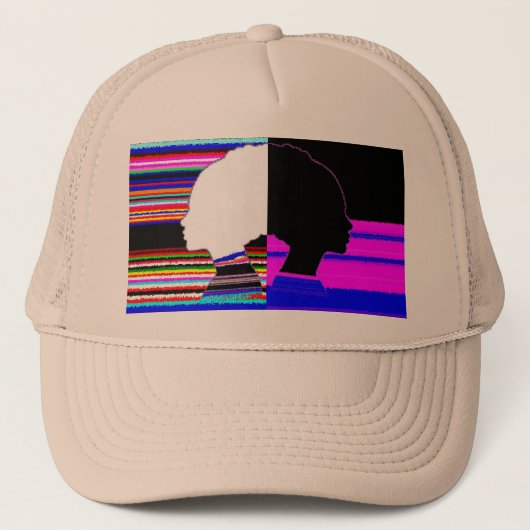 Chromatic Dual Profile – Modern Art Trucker Cap キャップ (正面)