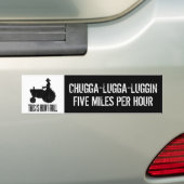 Chugga Luggin遅いトラクターのおもしろいな農家 バンパーステッカー (車上)
