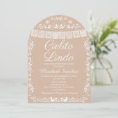 Cielito Lindo Beige Papel Picado Baby Shower 招待状 (スタンド正面)