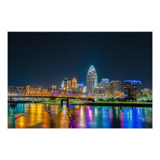Cincinnati Ohio Night Skyline – 写真プリント フォトプリント