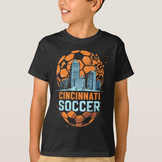Cincinnati Soccer City Skyline Cool Cincy 513  Tシャツ (正面)