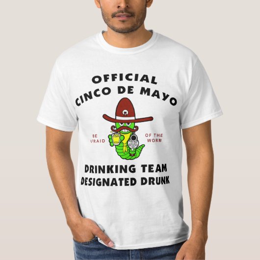 Cinco deのメーヨー指名飲まれたTシャツ Tシャツ (正面)