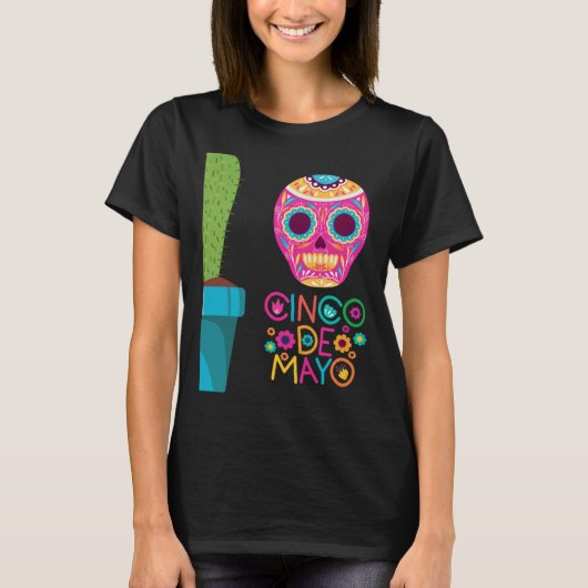 Cinco De Mayo Burritos Mexico Tacos and Avocado 68 Tシャツ (正面)
