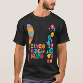 Cinco De Mayo Burritos  Mexico Tacos and Avocado   Tシャツ (正面)