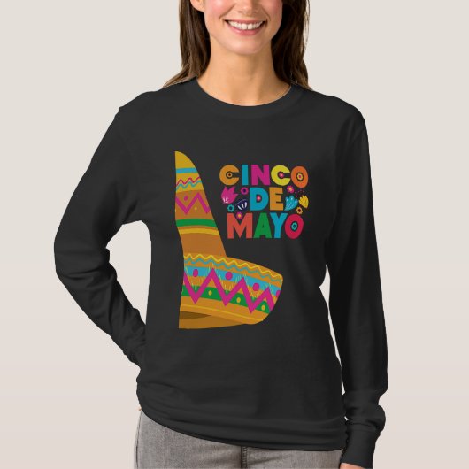 Cinco De Mayo Burritos Mexico Tacos and Avocado Tシャツ (正面)