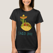 Cinco De Mayo Burritos  Mexico Tacos and Avocado   Tシャツ (正面)