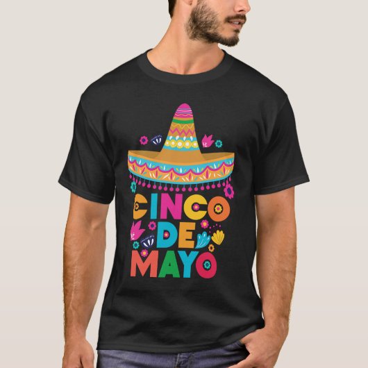 Cinco De Mayo Burritos  Mexico Tacos and Avocado   Tシャツ (正面)