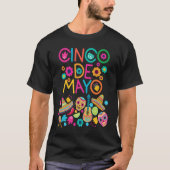 Cinco De Mayo Burritos Mexico Tacos and Avocado Tシャツ (正面)