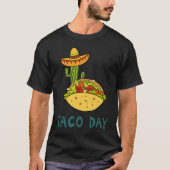 Cinco De Mayo Burritos  Mexico Tacos and Avocado   Tシャツ (正面)