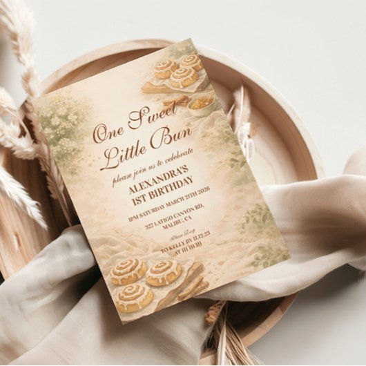 Cinnamon Bakery Little Bun 1st Birthday 招待状