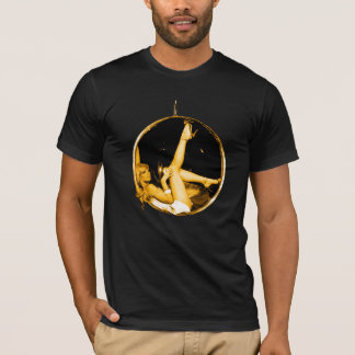 Circle-Lounge Girl Tシャツ
