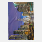 city of chicago with the magnificent river キッチンタオル (縦)