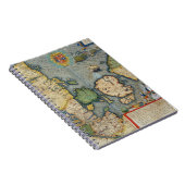 「Civitates Orbis Terrからの北欧の地図、 ノートブック (右側)