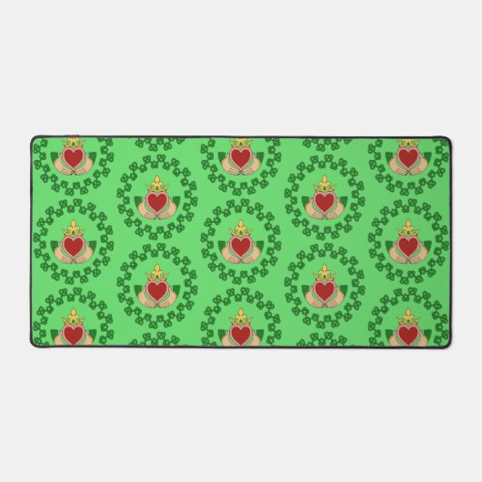 Claddagh and Green Knotwork デスクマット (正面)