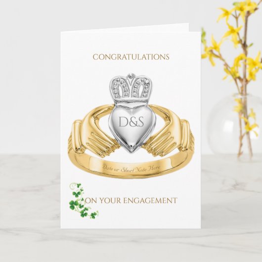 Claddagh Ring Congratulations on Your Engagement カード (黄色い花)