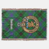 Clan Davidson Crest over Tartan スローブランケット (正面)