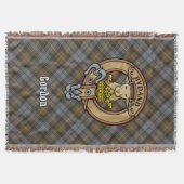 Clan Gordon Crest over Weathered Tartan スローブランケット (正面)
