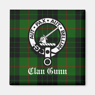 Clan Gunn Crest Badge and Tartan マグネット