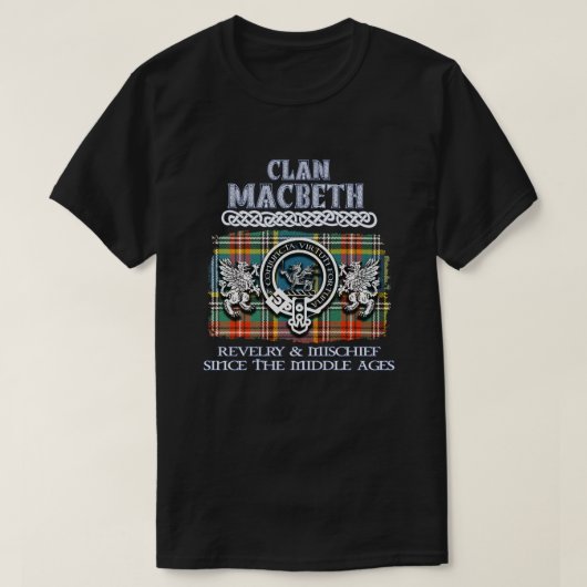 Clan MacBeth crestスコットランドのクランドスコットランドの名字 Tシャツ (デザイン正面)