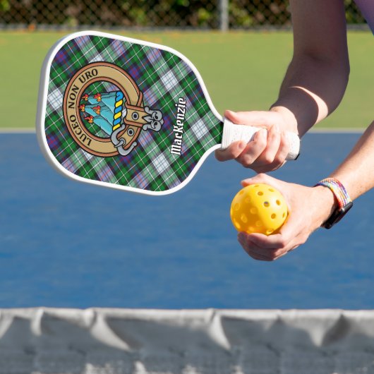 Clan MacKenzie Crest over Dress Tartan Keychain ピックルボールラケット (インサイチュ)