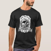 Clan Stuart Swordsman Scottish Badge Highland Game Tシャツ (正面)