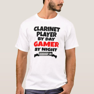 Clarinet Player by Day Gamer by Night Tシャツ