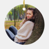 Class of 2025 Red Tassel Dignified Graduation セラミックオーナメント (裏面)