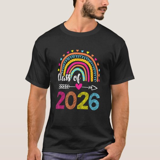 Class Of 2026 Rainbow Kindergarten Preschool Gradu Tシャツ (正面)