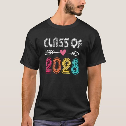 Class Of 2028 Grow With Me Pre K Kindergarten Grad Tシャツ (正面)