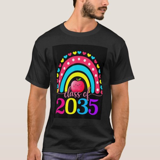 Class Of 2035 Grow With Me Graduation First Day Ra Tシャツ (正面)