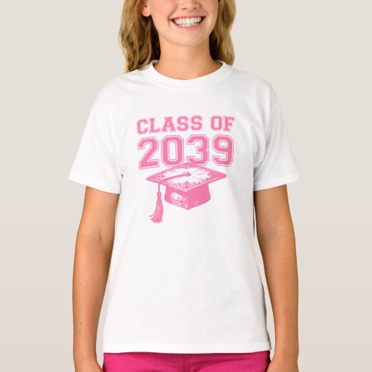 Class of 2039 Ornate Pink Graduation Cap Design Tシャツ (正面)